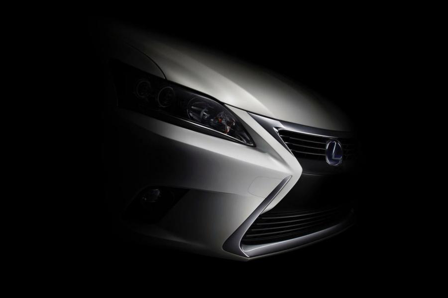Детали экстерьера Lexus CT200h 2014 года  (NA) (фото 21 из 39)